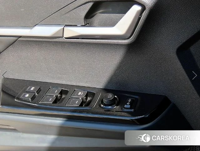 Ssangyong Torres 2022 Белый из Кореи, фото 2