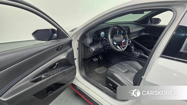 Hyundai Avante (CN7) 2022 Серебристо-серый из Кореи, фото 2