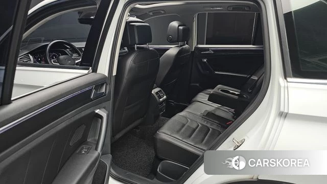 Volkswagen Tiguan second Generation 2021 Белый из Кореи, фото 2