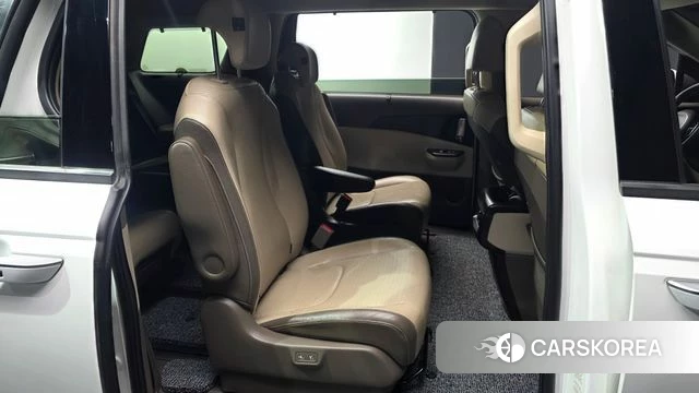 Kia Carnival 4th generation 2020 Белый из Кореи, фото 2