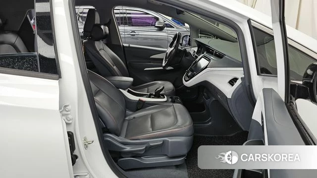 Chevrolet (GM Daewoo) Bolt EV 2019 Белый из Кореи, фото 2