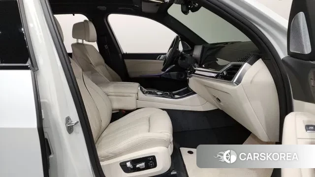 BMW X5 (G05) 2025 Белый из Кореи, фото 2