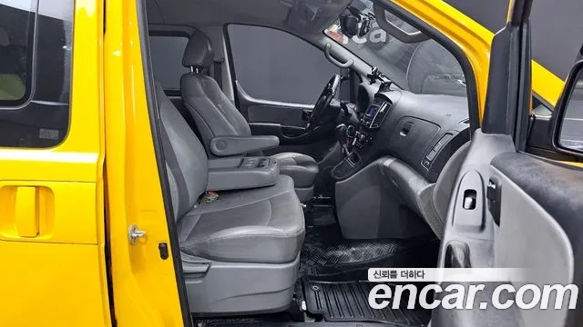 Hyundai The New Grand Starex 2018 Желтый из Кореи, фото 2