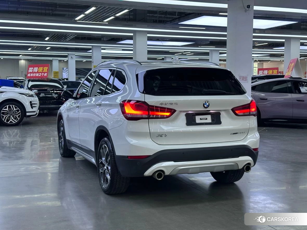 BMW X1 2021 Белый из Китая, фото 2