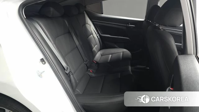 Hyundai Avante AD 2018 Белый из Кореи, фото 2