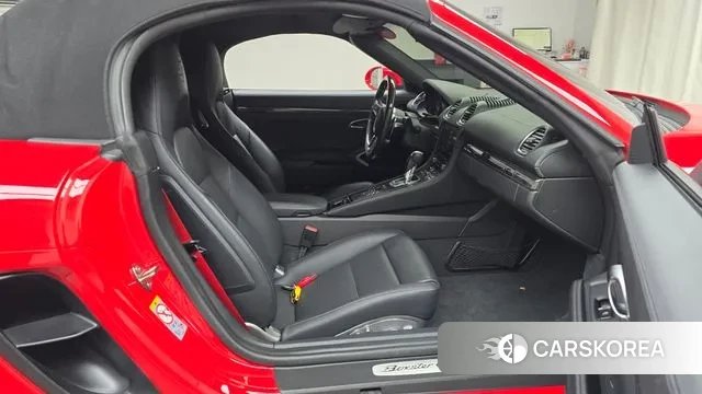 Porsche 718 Boxster 2023 Красный из Кореи, фото 2