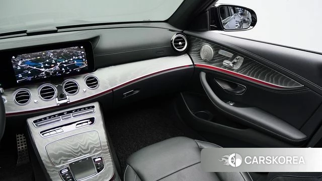 Mercedes-Benz E-Class W213 2023 Серый из Кореи, фото 2