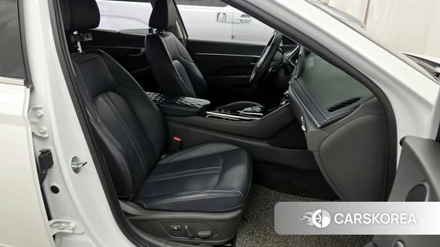 Hyundai Sonata (DN8) 2022 Белый из Кореи, фото 2