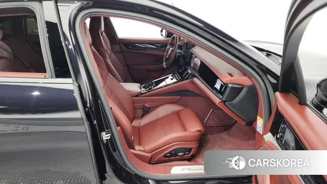 Porsche Panamera (972) 2025 Черный из Кореи, фото 2