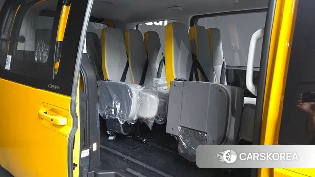 Hyundai Staria 2025 Желтый из Кореи, фото 2