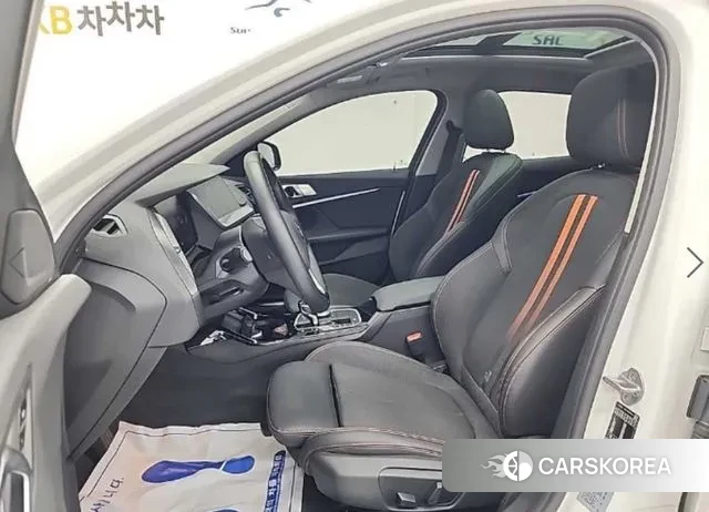 BMW 1 Series (F40) id 3264127 из Кореи 2