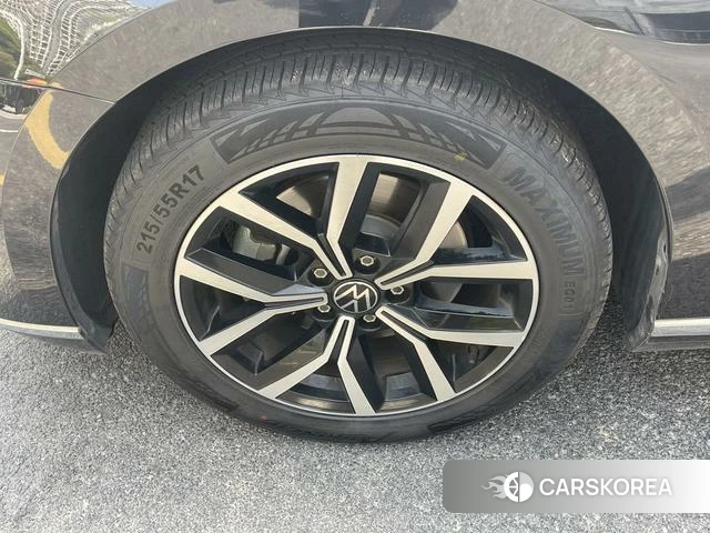 Volkswagen Magotan 2022 Черный из Китая, фото 2