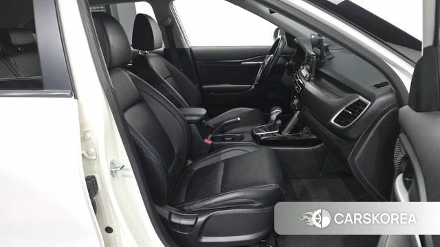 Kia Seltos 2019 Белый из Кореи, фото 2