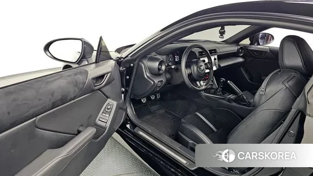 Toyota GR86 2024 Черный из Кореи, фото 2