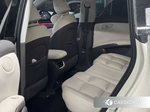 Zhiji Automobile Zhiji LS6 2024 Другой из Китая, фото 2