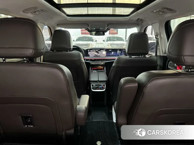 Ford Explorer 2024 Черный из Китая, фото 2