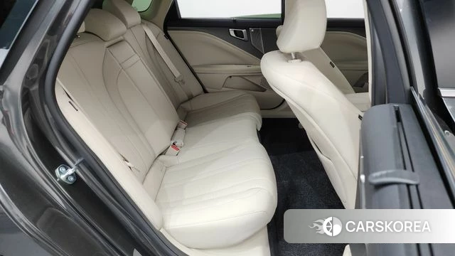 Kia The New K8 Hybrid 2026 Серый из Кореи, фото 2