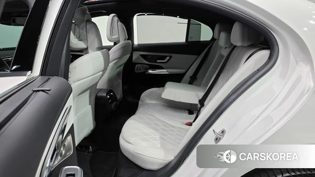 Mercedes-Benz E-Class W214 2025 Белый из Кореи, фото 2