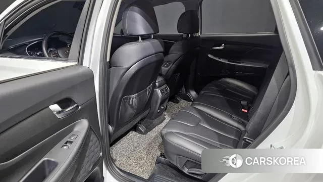 Hyundai The New Santa Fe 2022 Белый из Кореи, фото 2