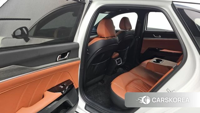 Kia The New K5 Hybrid 3rd generation 2024 Белый из Кореи, фото 2