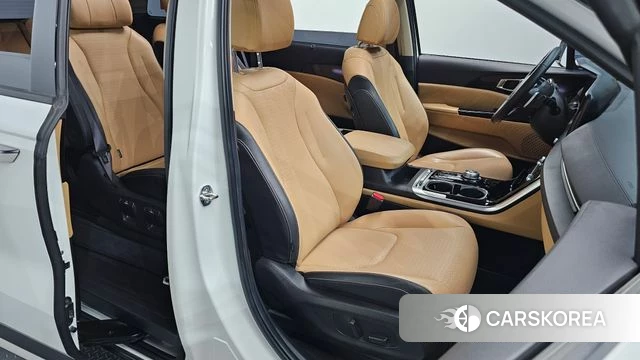 Kia Carnival 4th generation 2023 Белый из Кореи, фото 2