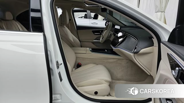 Mercedes-Benz E-Class W214 2024 Белый из Кореи, фото 2