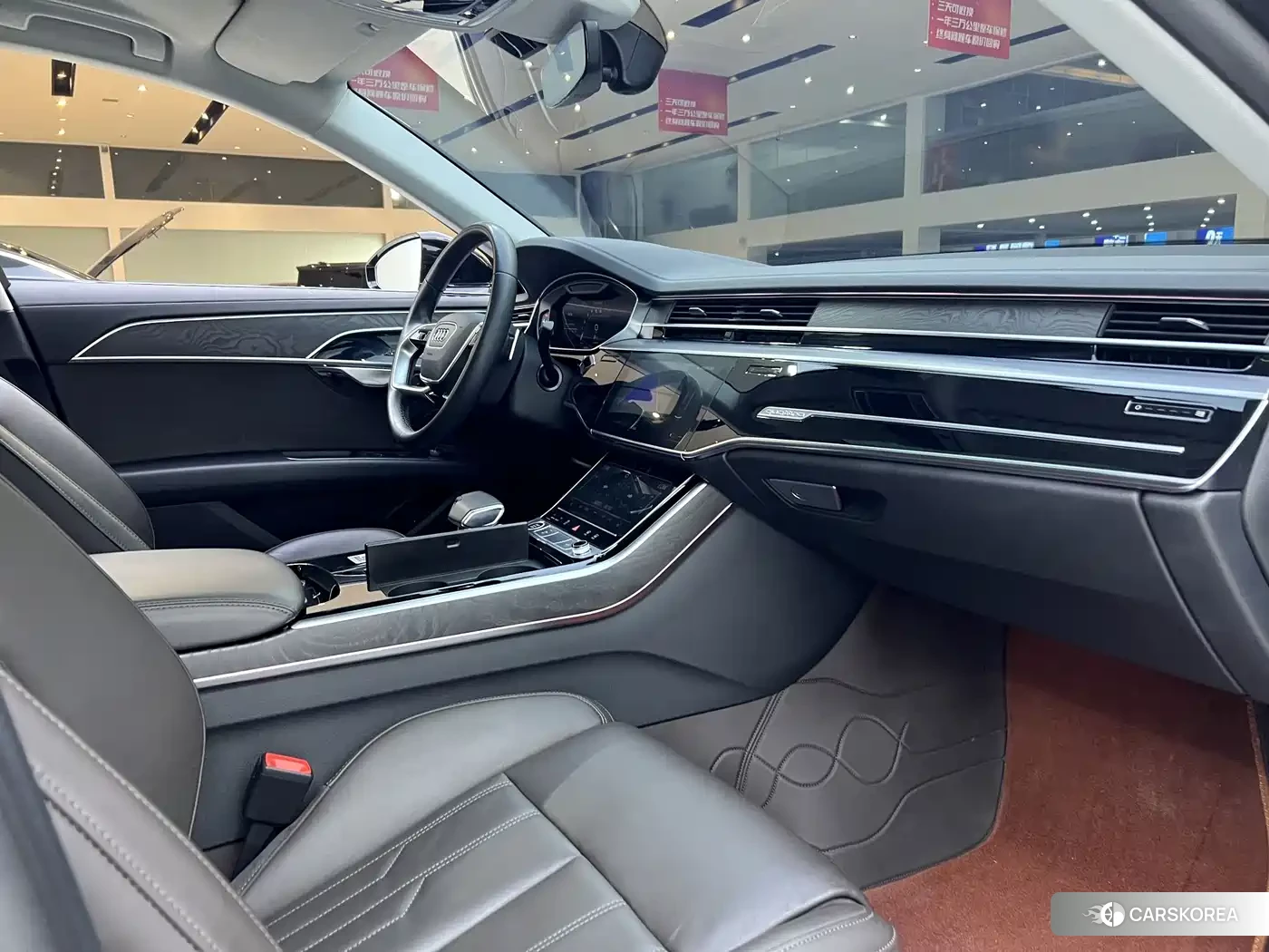 Audi A8 2023 Черный из Китая, фото 2