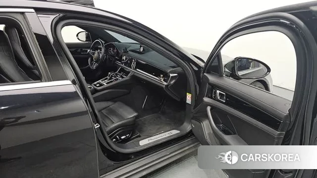 Porsche Panamera (971) 2018 Черный из Кореи, фото 2