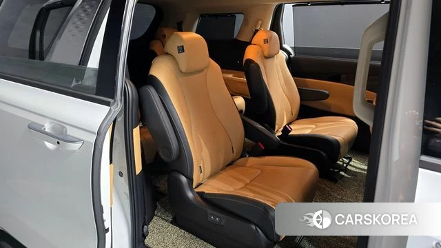 Kia Carnival 4th generation 2023 Белый из Кореи, фото 2