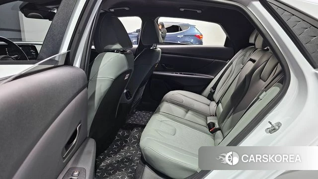 Hyundai The New Avante (CN7) 2024 Белый из Кореи, фото 2