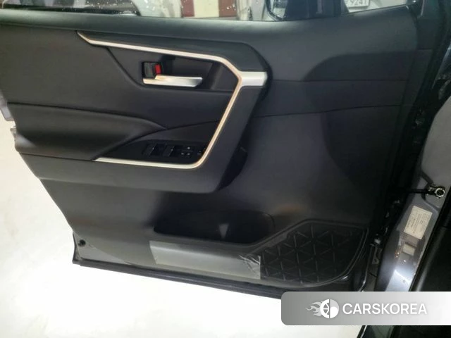Toyota RAV4 5th Generation 2025 Серый из Кореи, фото 2