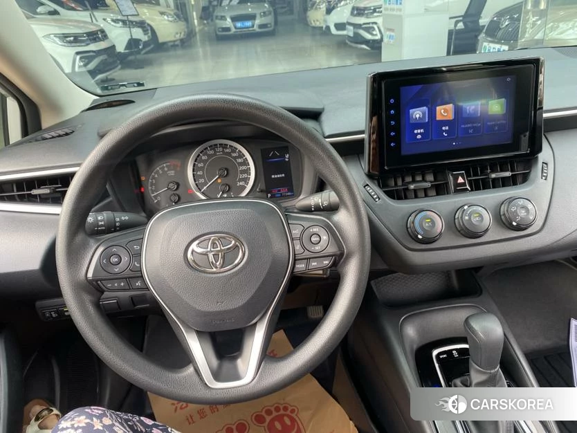 Toyota Corolla 2021 Белый из Китая, фото 2
