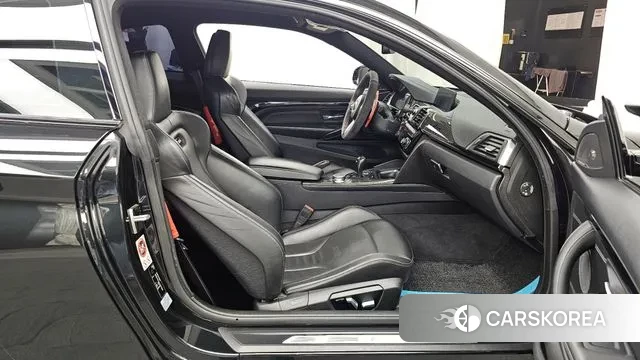 BMW M4 (F82) 2018 Черный из Кореи, фото 2