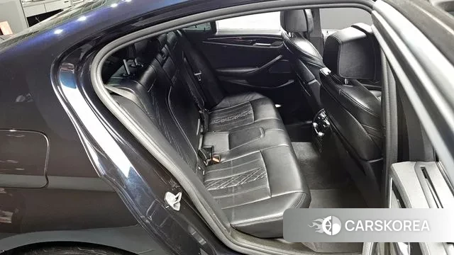 BMW 5 Series (G30) 2021 Черный из Кореи, фото 2