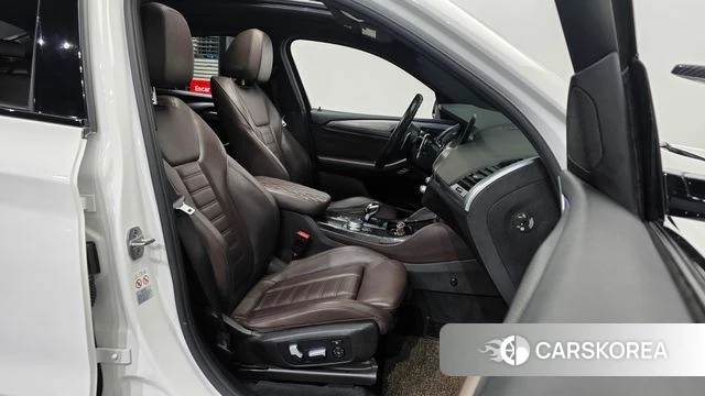 BMW X4 (G02) 2018 Белый из Кореи, фото 2