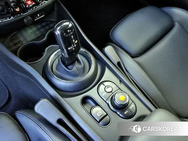 Mini Cooper D Clubman 2020 Серебряный двухцветный из Кореи, фото 2