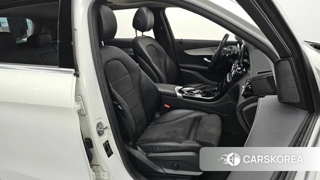 Mercedes-Benz GLC-Class X253 2019 Белый из Кореи, фото 2