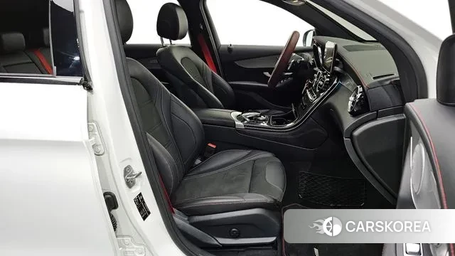 Mercedes-Benz GLC-Class X253 2019 Белый из Кореи, фото 2