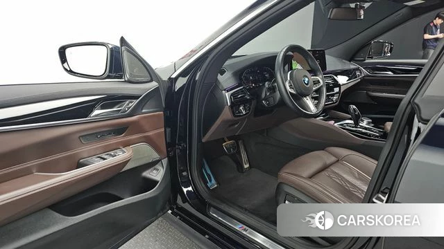 BMW 6 Series GT (G32) 2021 Черный из Кореи, фото 2