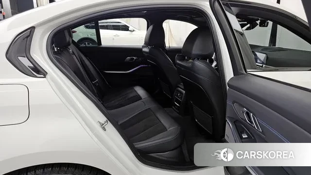 BMW 3 Series (G20) 2021 Белый из Кореи, фото 2