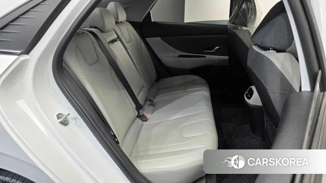 Hyundai Avante (CN7) 2022 Белый из Кореи, фото 2