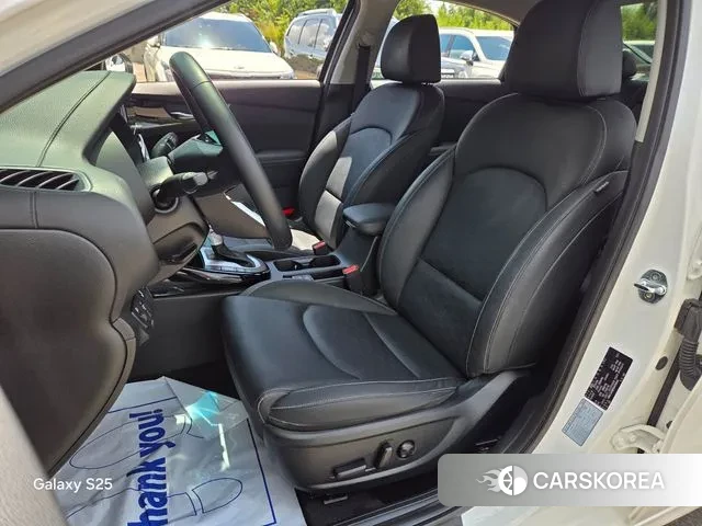 Kia The New K3 2nd generation 2021 Белый из Кореи, фото 2