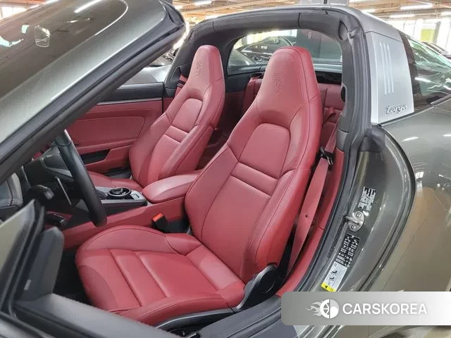 Porsche 911(992) 2023 Темно-зеленый из Кореи, фото 2