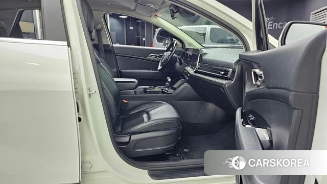 Kia Sportage 5th Generation 2022 Белый из Кореи, фото 2