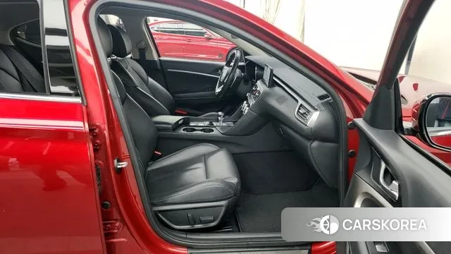 Genesis The New G70 id 3483314 из Кореи 2