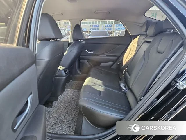 Hyundai Avante (CN7) 2022 Черный из Кореи, фото 2