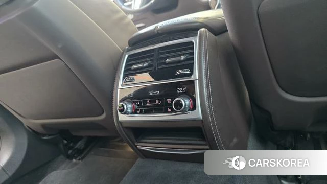 BMW 7 series 2020 Черный из Китая, фото 2
