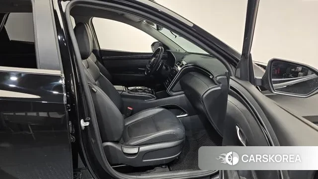 Hyundai Tucson (NX4) 2021 Черный из Кореи, фото 2