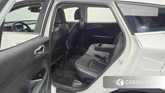 Kia Sportage 5th Generation 2022 Белый из Кореи, фото 2
