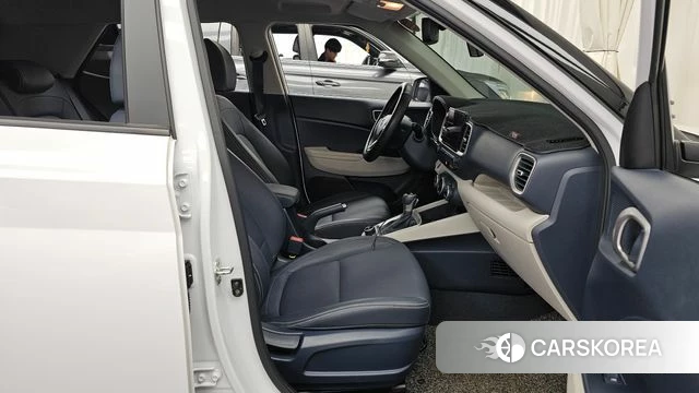 Hyundai Venue 2021 Белый из Кореи, фото 2